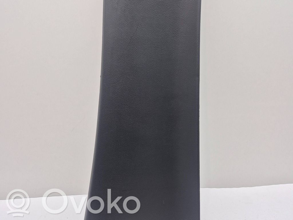 Ram 1500 (B) pillar trim (bottom) 