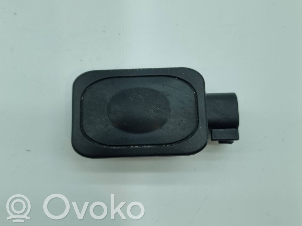 Ford Mustang VII Tailgate opening switch 