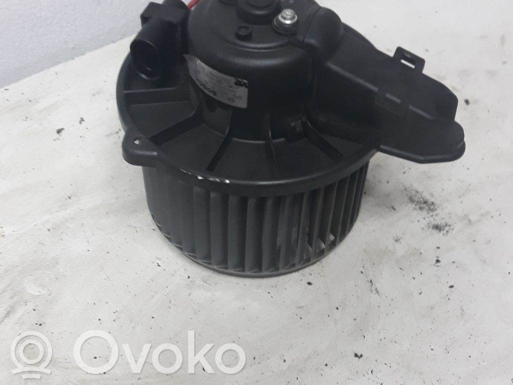 Mazā radiatora ventilators