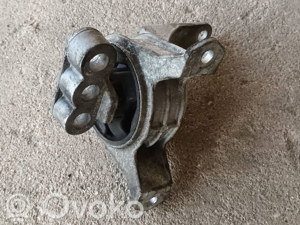 Opel Astra G Engine mount bracket 