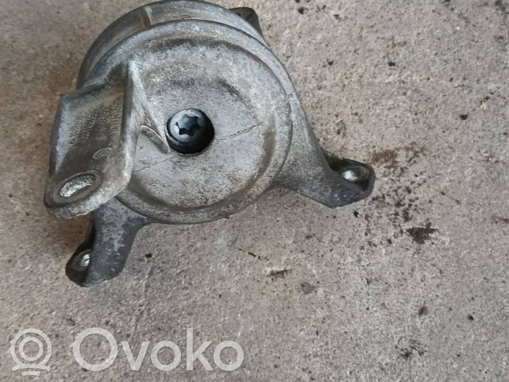 Opel Zafira A Engine mount bracket 