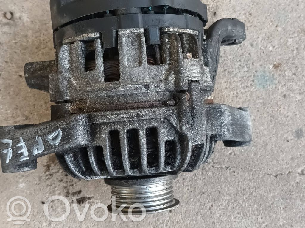 Opel Zafira A Ģenerators 