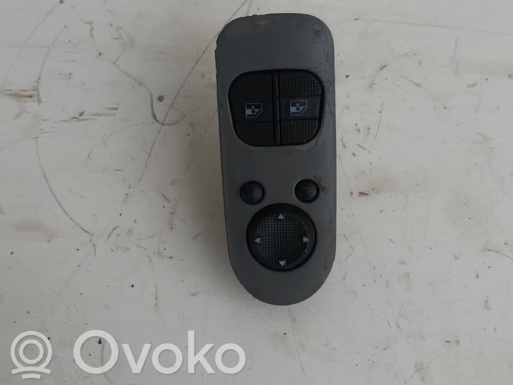 Electric window control switch   7M0867255M,95VWA17167