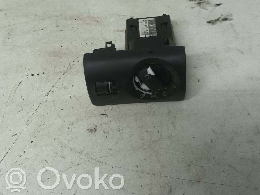 Audi A6 S6 C5 4B Light switch 