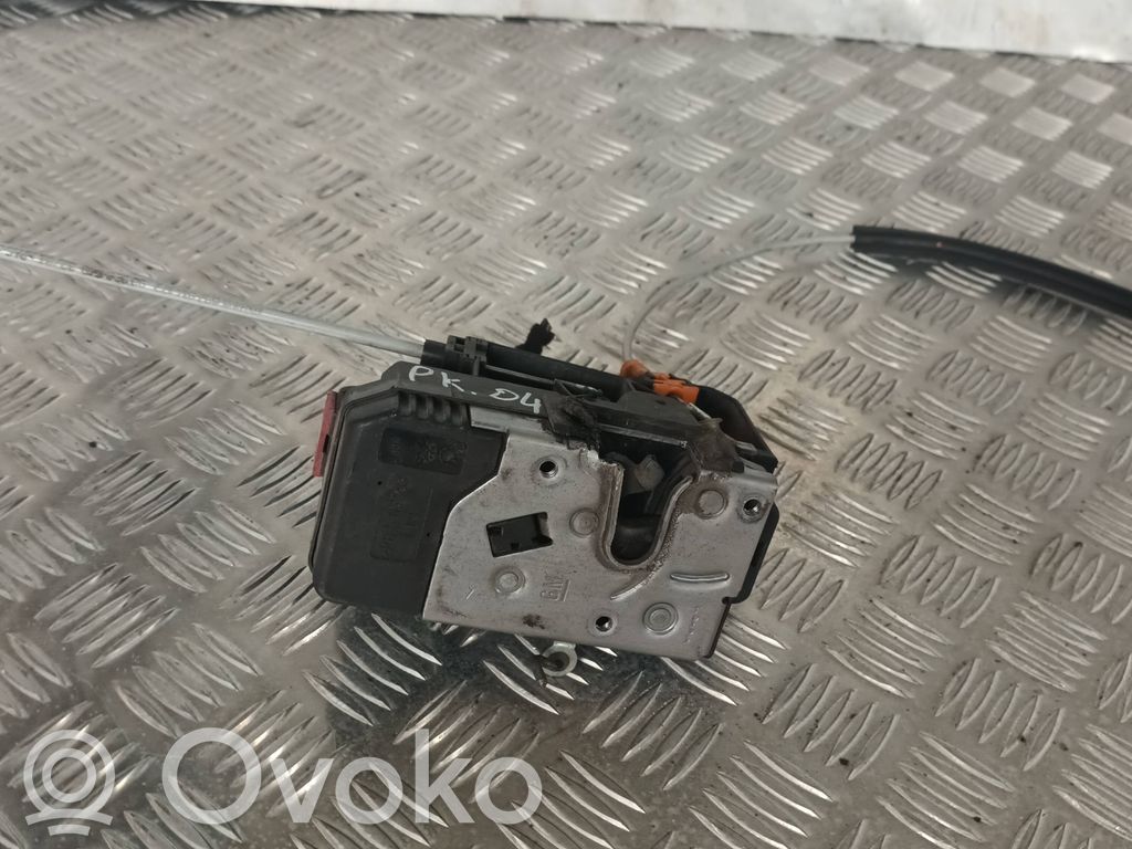 Opel Meriva A Front door lock 