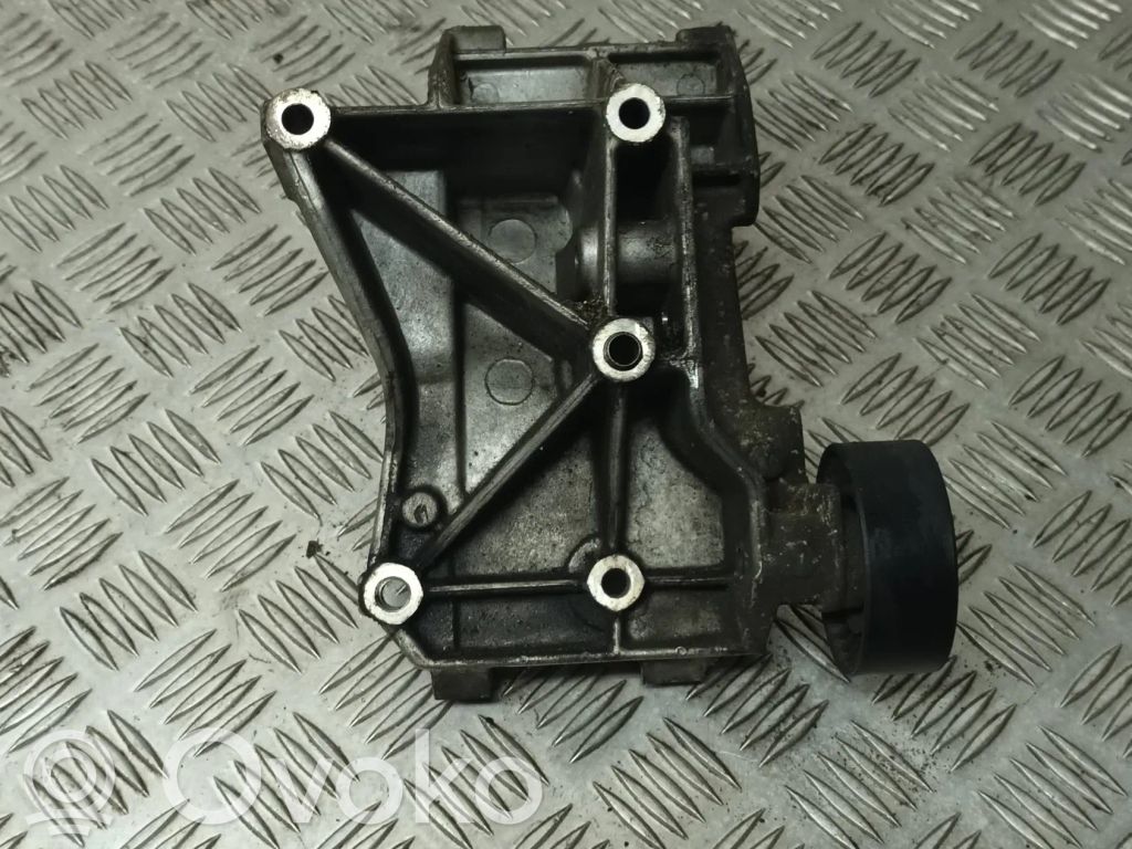 Engine mounting bracket   9643834880,96348179