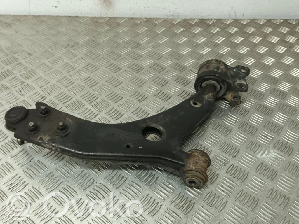 Ford Focus C-MAX Front lower control arm/wishbone 