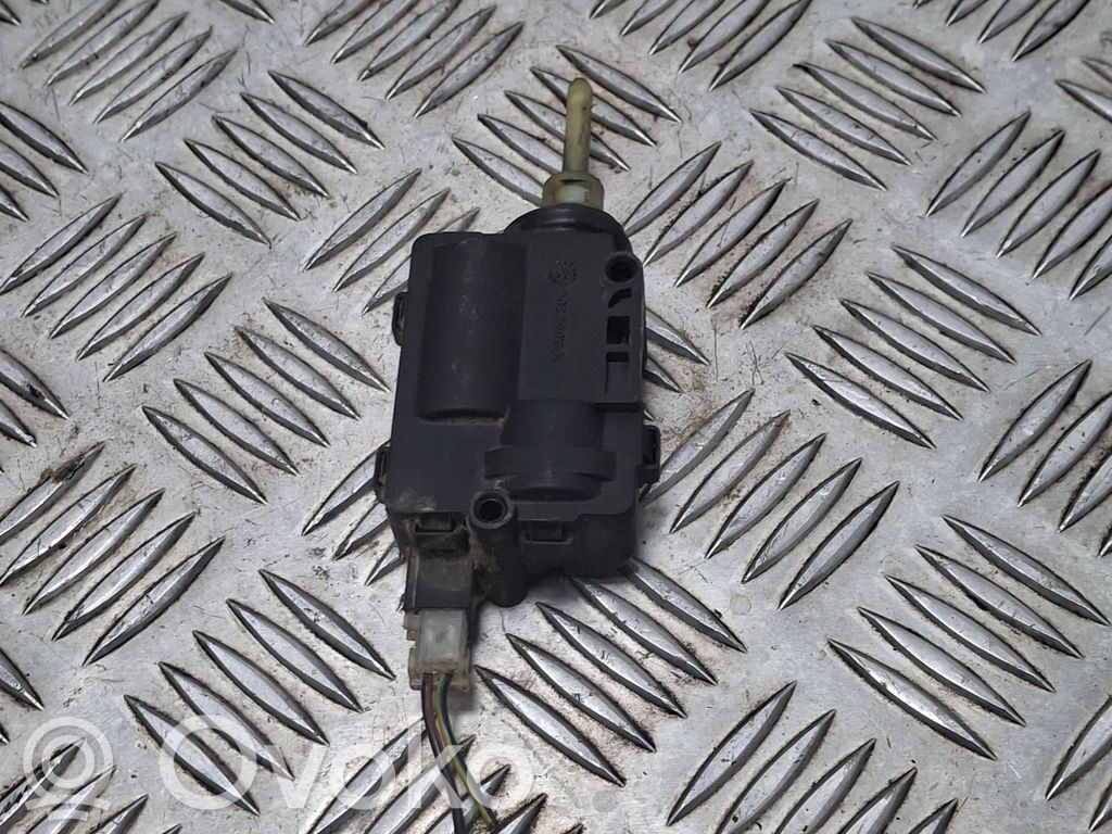 Opel Zafira A Fuel tank cap lock motor 