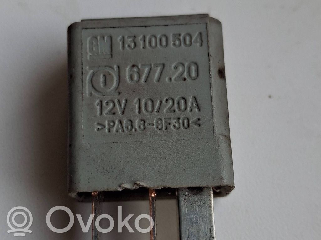 Opel Vectra C Muu rele 