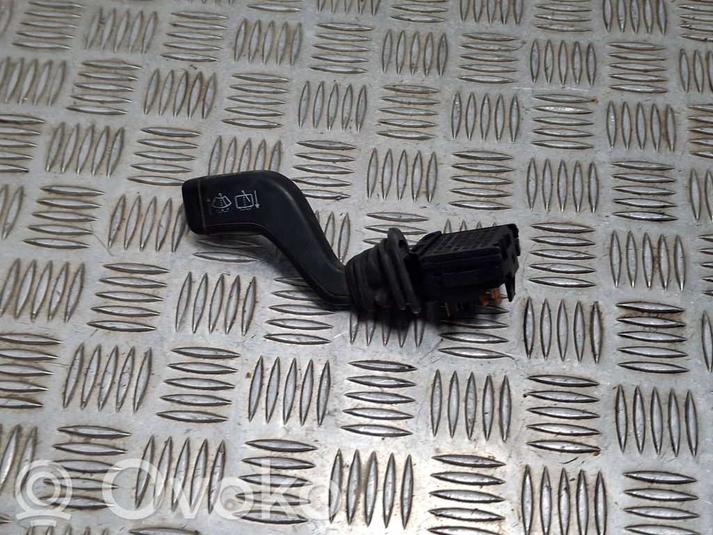 Opel Zafira A Wiper control stalk 