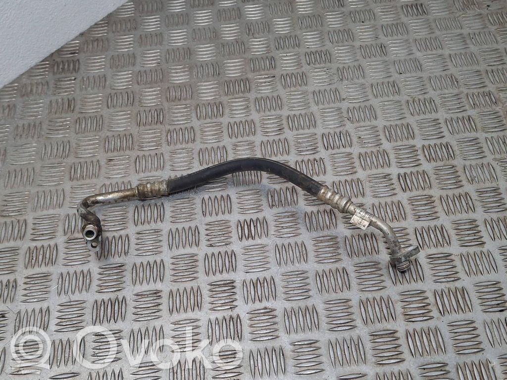 Ilmastointilaitteen putki (A/C)   511467016