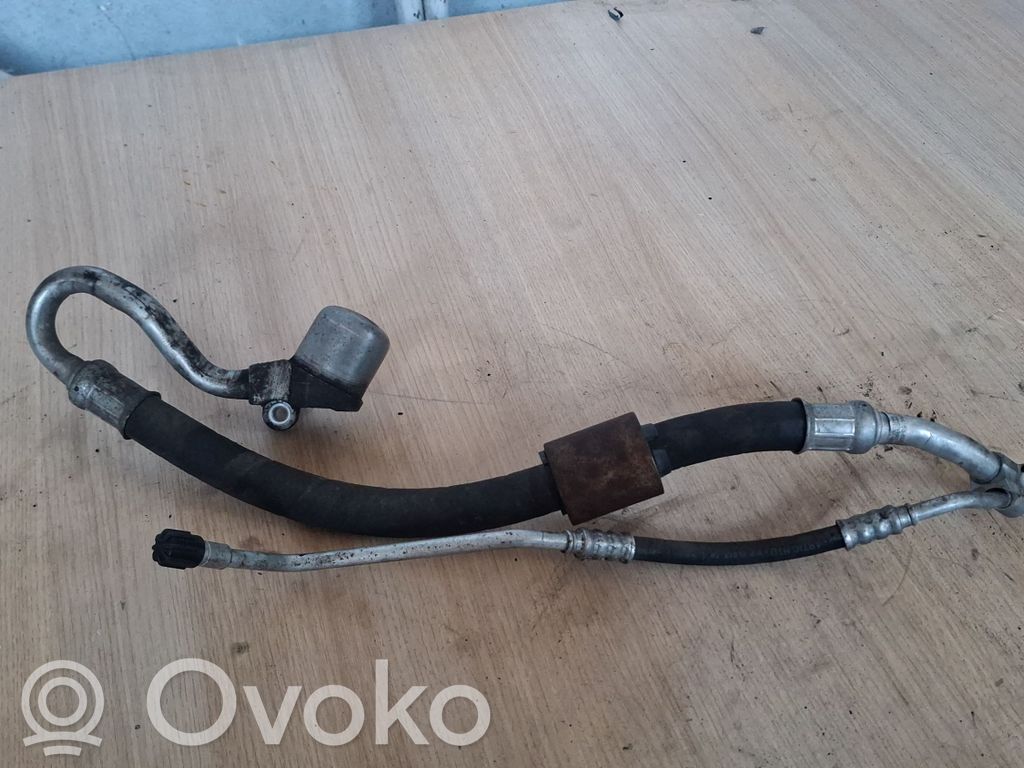Ilmastointilaitteen putki (A/C)   16017810,2740907,69879922