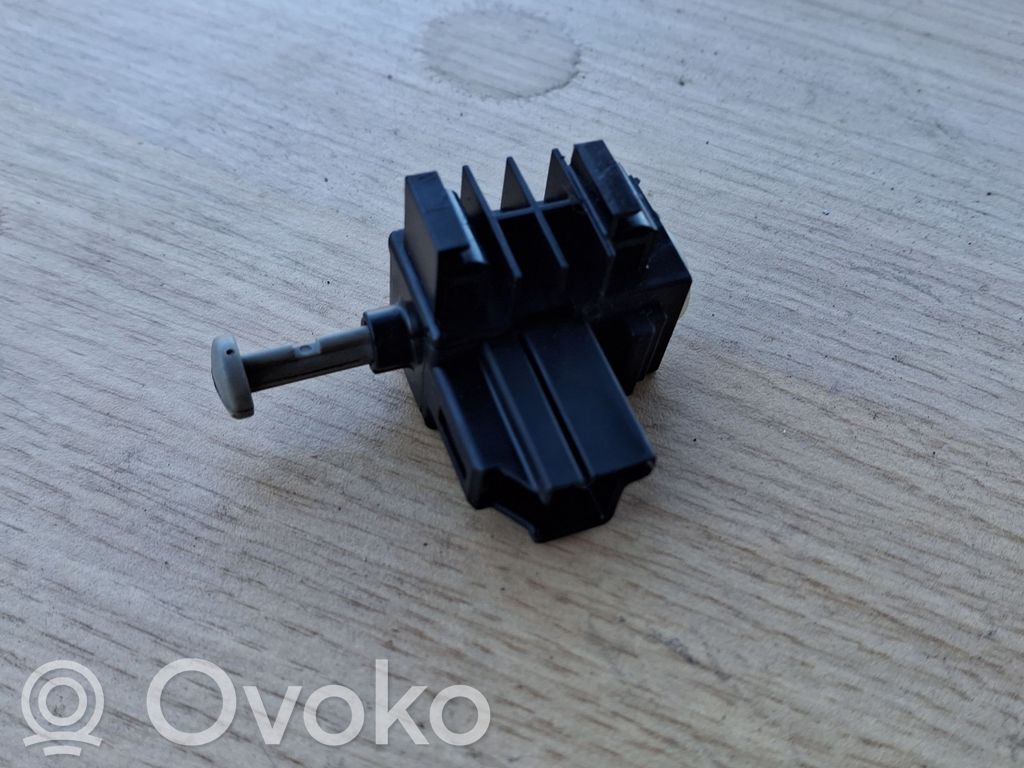 Brake pedal sensor switch   U3NFA