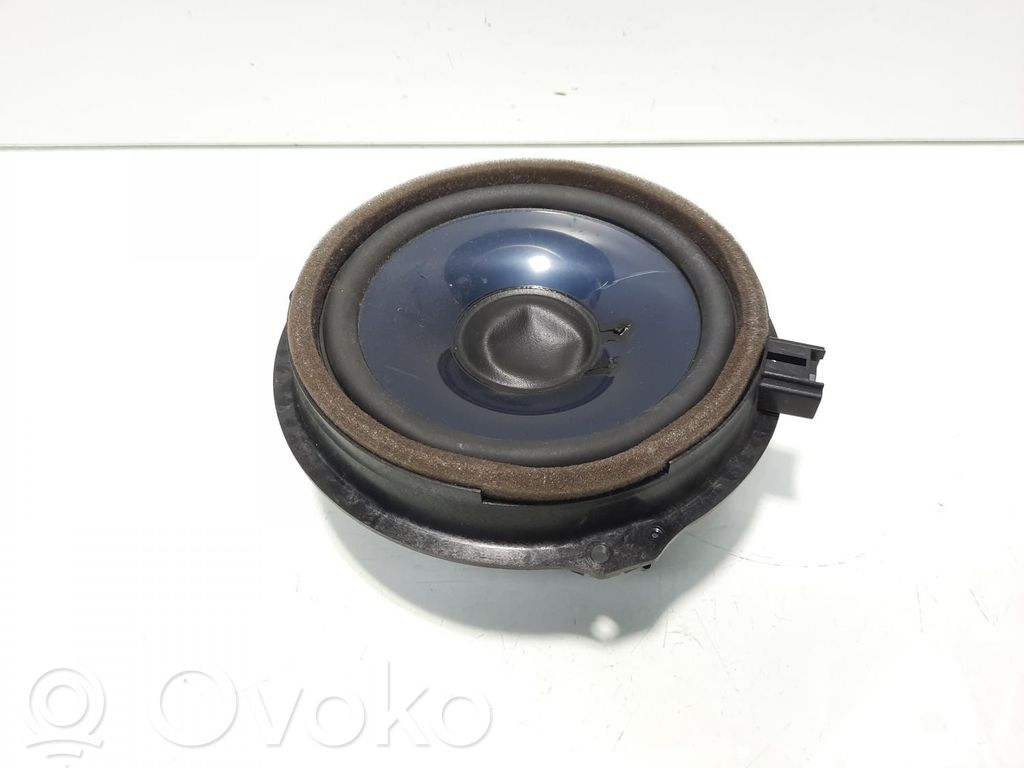 Ford Focus Etuoven kaiutin