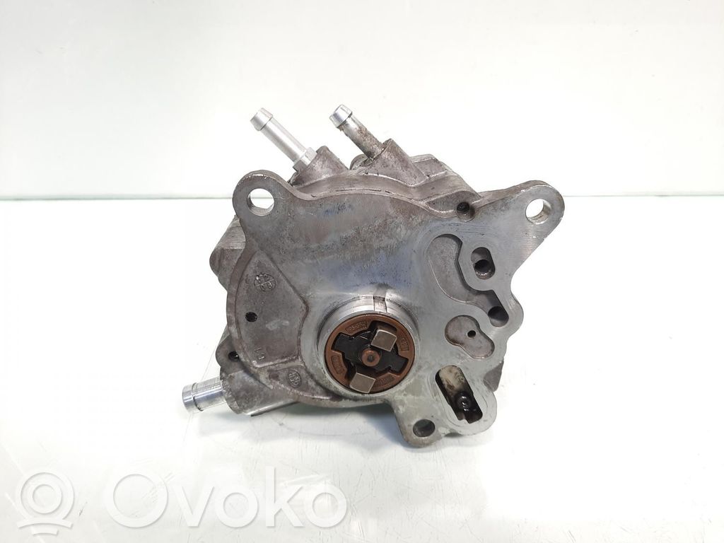 Volkswagen Golf V Pompa a vuoto