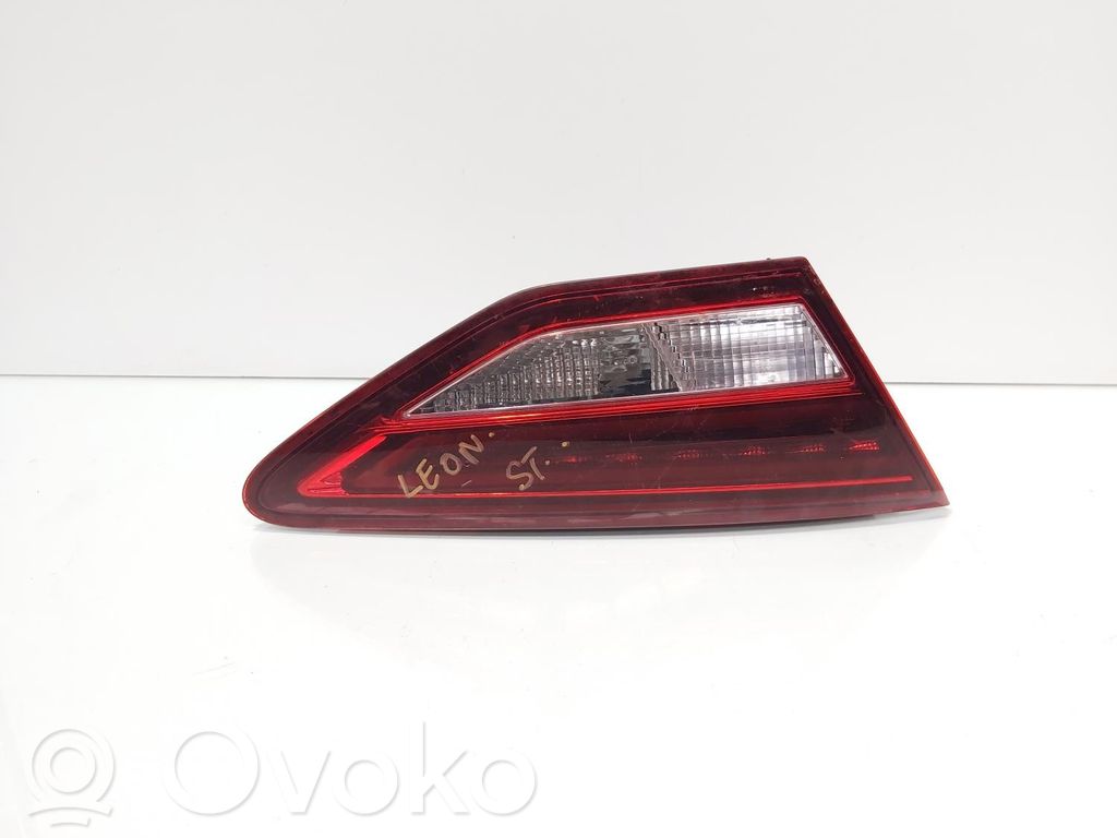 Seat Leon (5F) Linsen für die Heckklappenbeleuchtung 