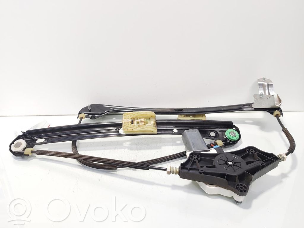 Volkswagen Golf VII Etuoven ikkunan nostin moottorilla 