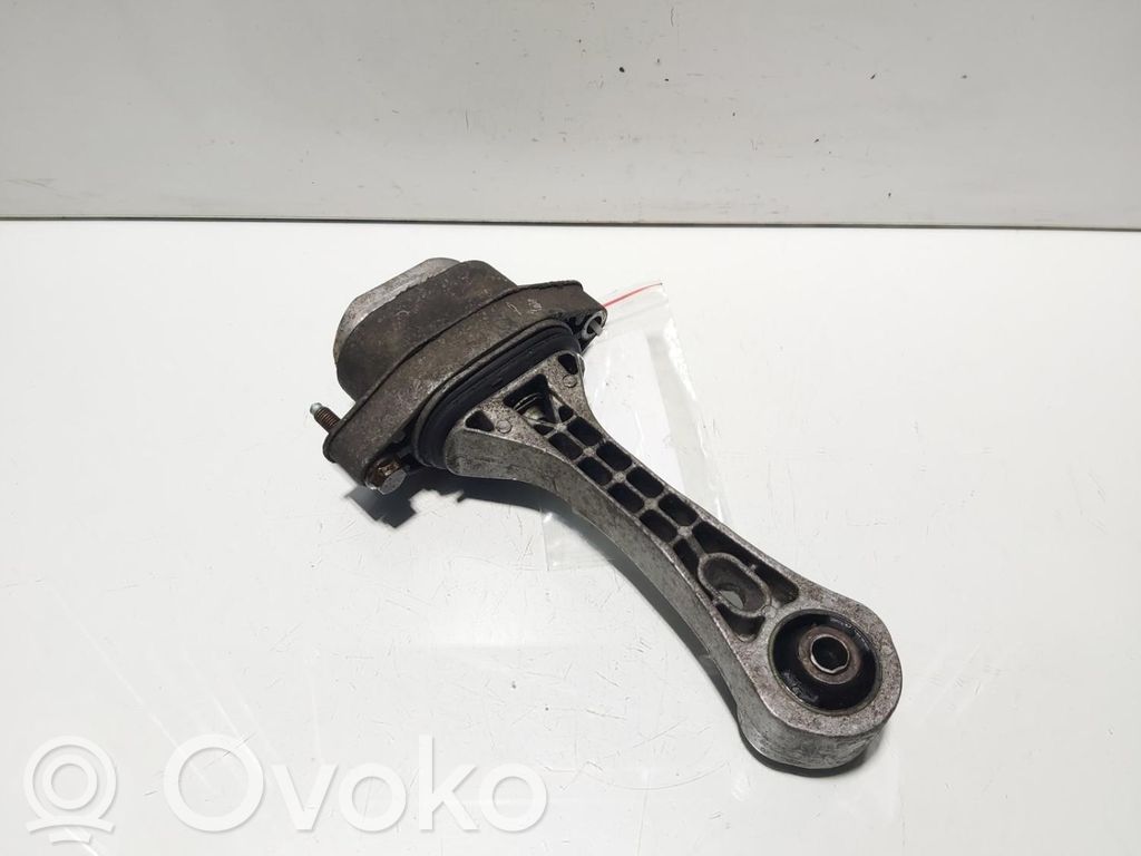 Volkswagen Golf IV Moottorin kiinnikekorvake 