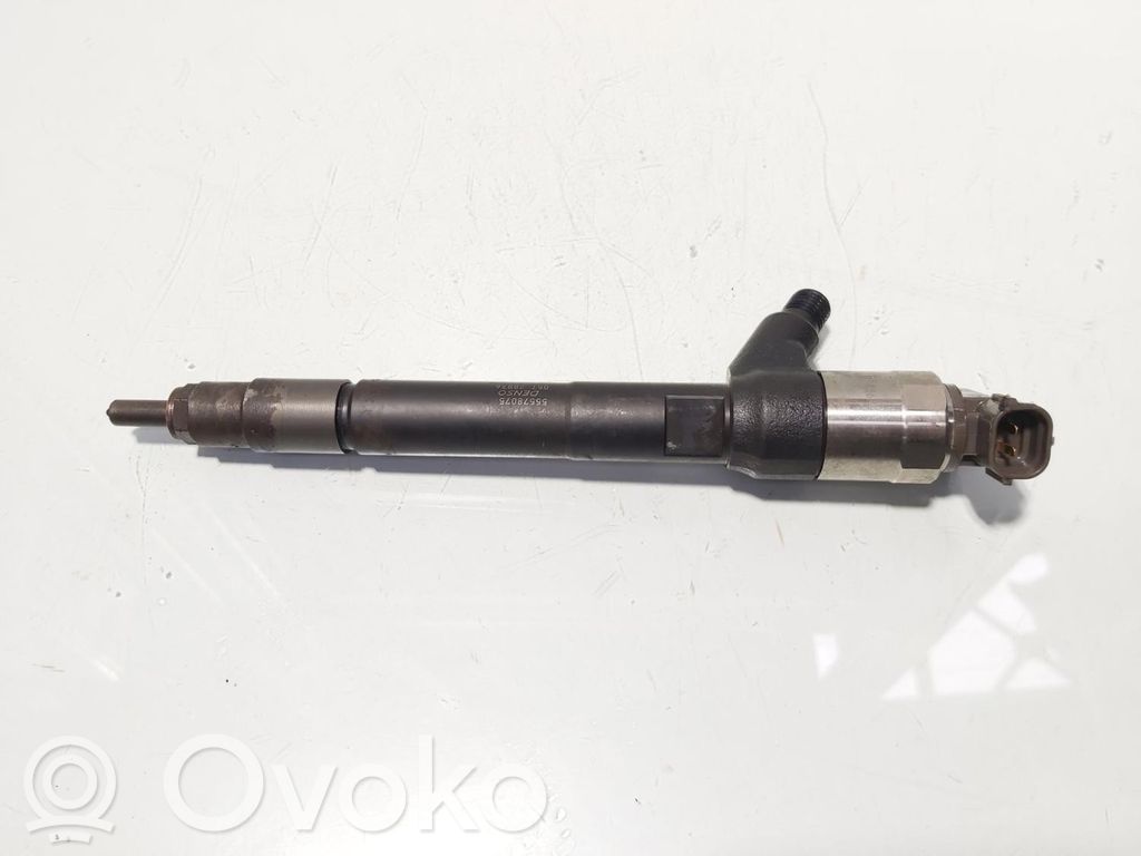 Opel Astra K Wtryskiwacz paliwa 