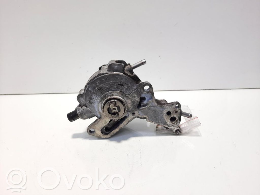 Volkswagen Golf V Bomba de vacío 