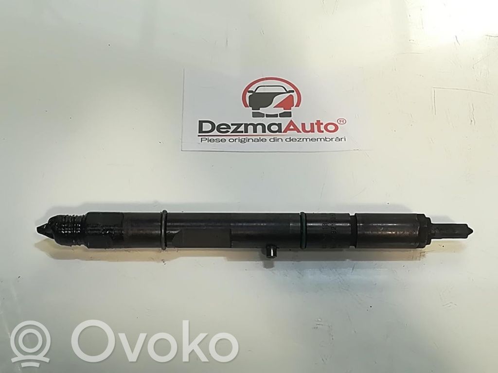 Audi A4 S4 B5 8D Injector combustibil 