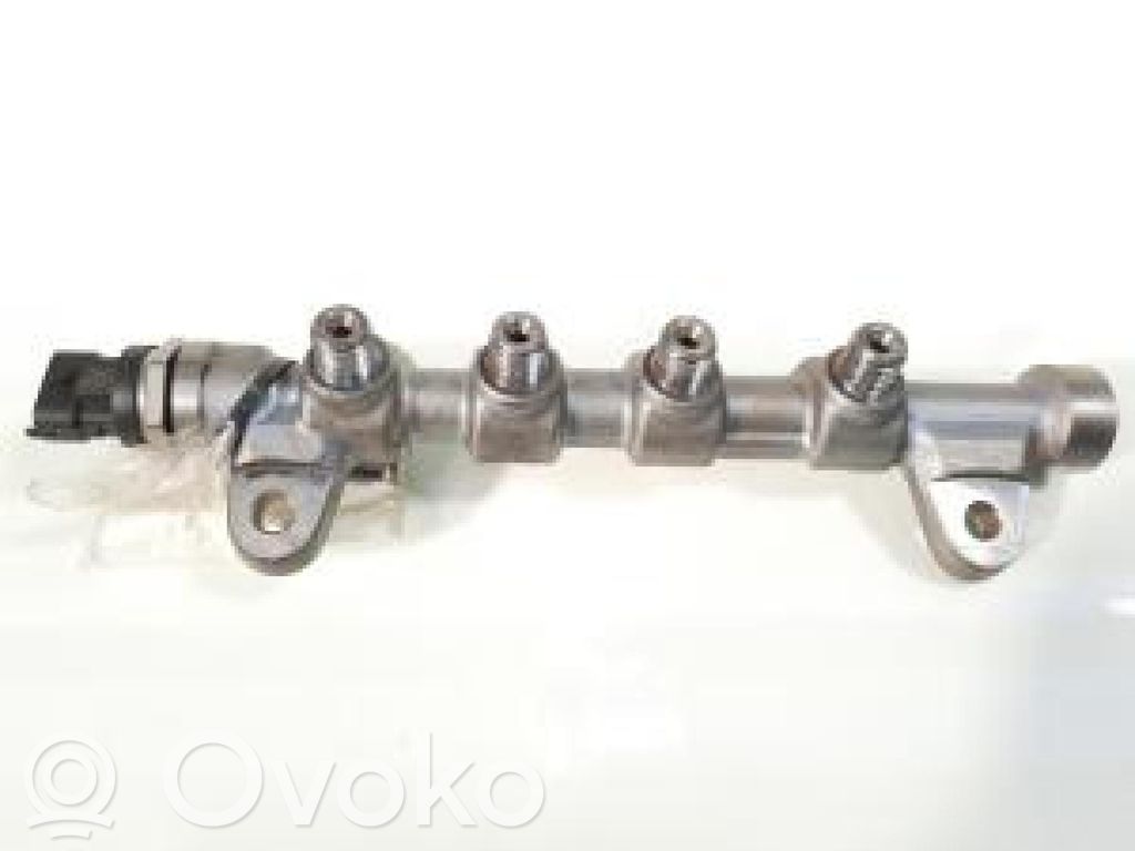Fiat Doblo Kraftstoffverteiler Einspritzleiste Verteilerrohr 