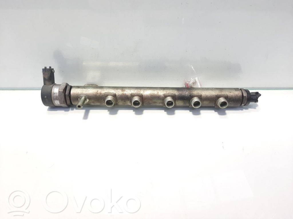 Opel Astra H Tuyau de conduite principale de carburant 