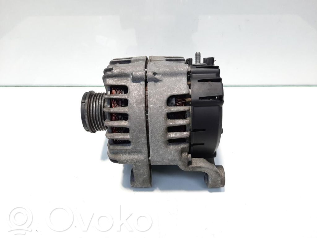 BMW 2 F22 F23 Generaattori/laturi 
