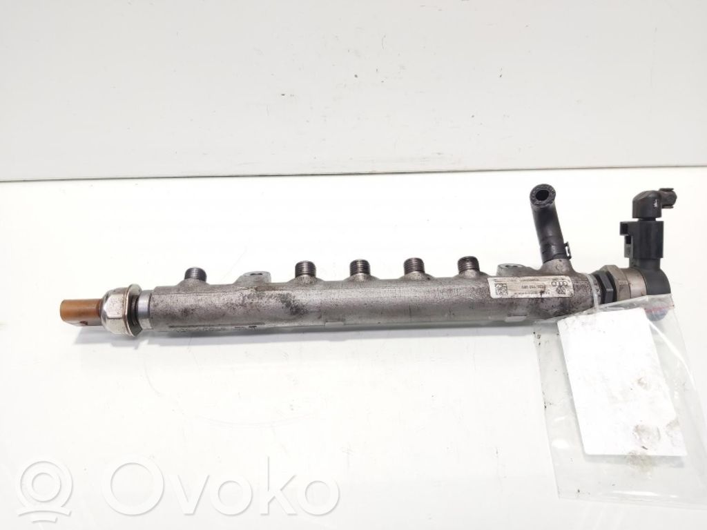 Volkswagen PASSAT B6 Tuyau de conduite principale de carburant 