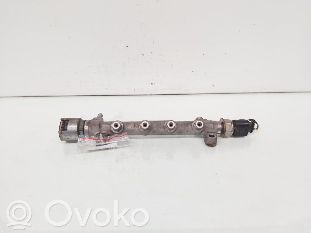 Volkswagen Golf VII Polttoainepääputki 