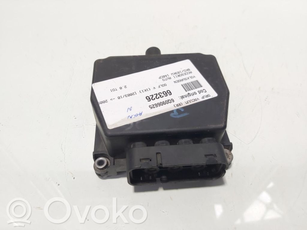 Volkswagen Golf V Unterdruckpumpe Vakuumpumpe 