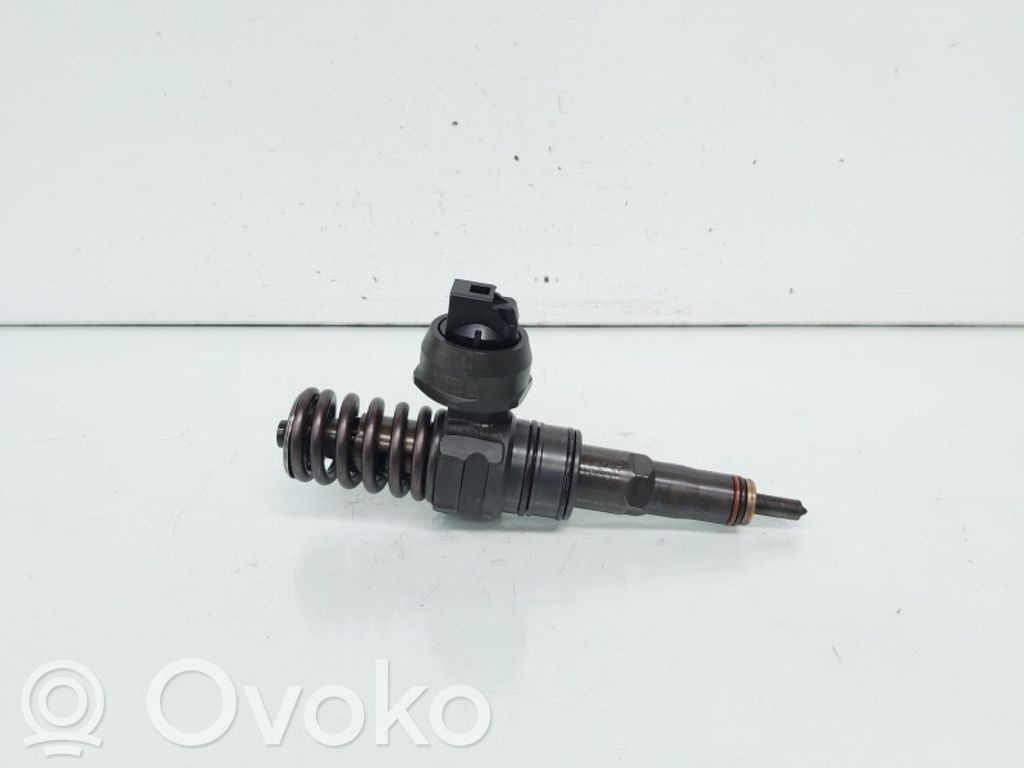 Audi A3 S3 8P Polttoainesuutin