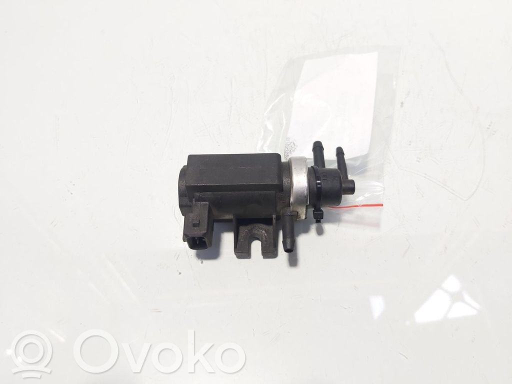 Volkswagen Golf IV Unterdruckpumpe Vakuumpumpe 