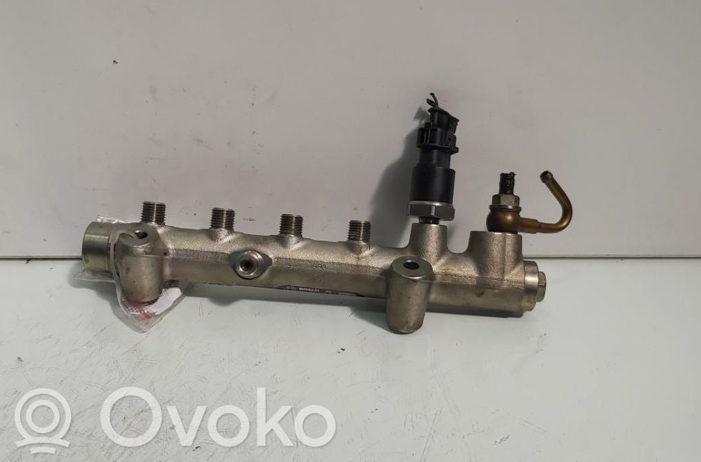 Opel Astra H Rampă alimentare injectoare 