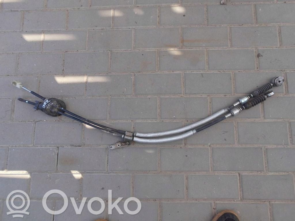 Gear shift cable linkage   98HGRYU