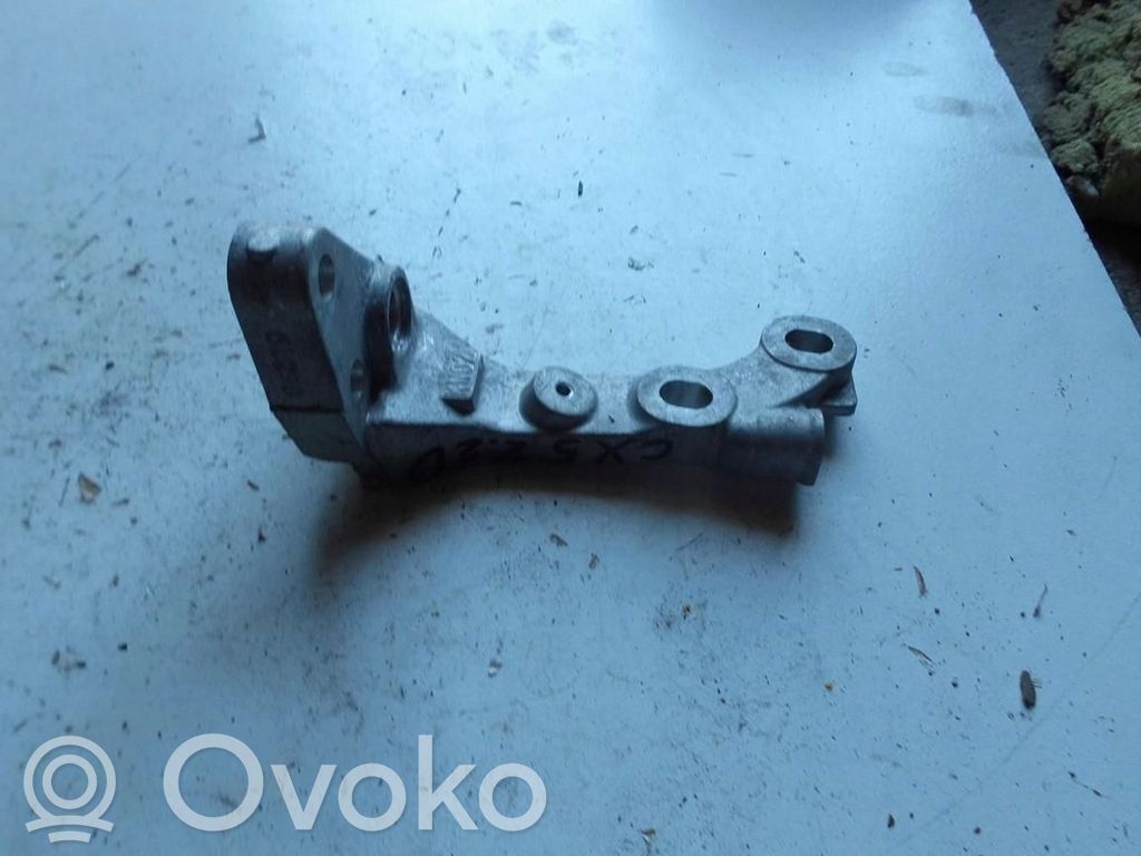 Mazda CX-3 Engine mounting bracket 