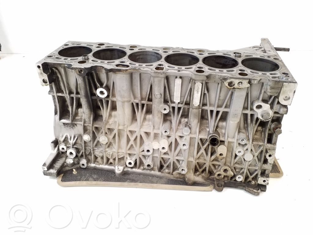 BMW X3 E83 Engine block 