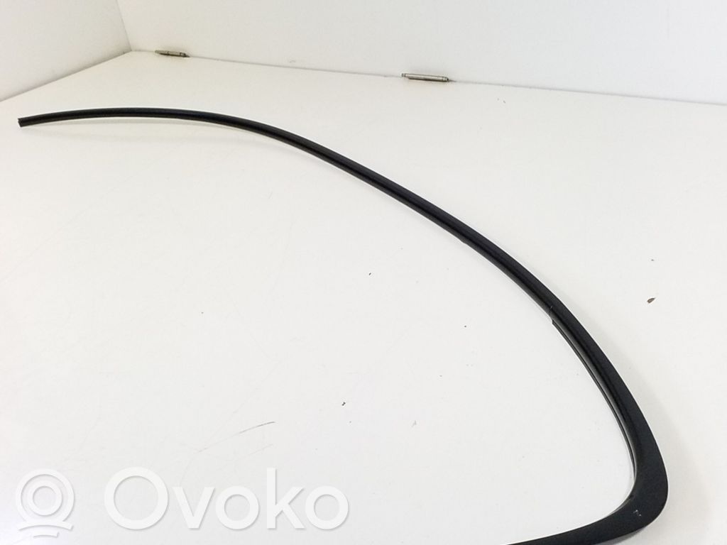 BMW 3 E90 E91 Katon muotolistan suoja 