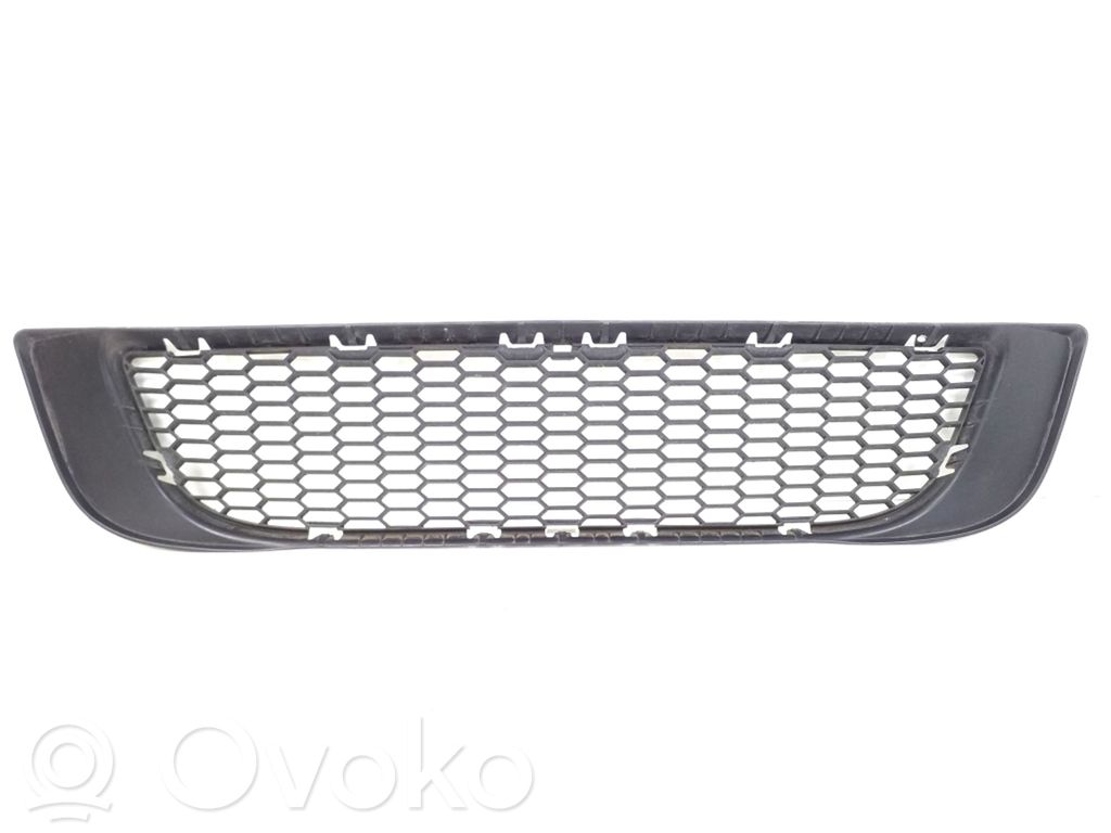 BMW X3 E83 Front bumper lower grill 