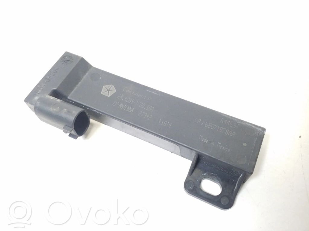 Maserati Ghibli Aerial GPS antenna 