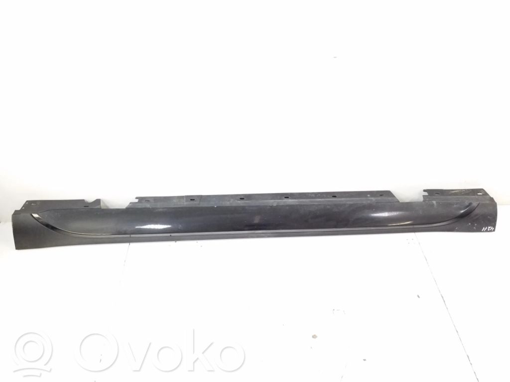 BMW X1 E84 Sill 