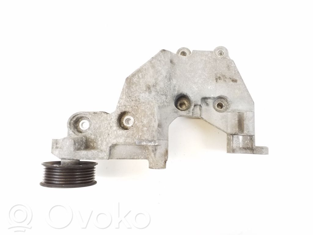 Hyundai Santa Fe A/C compressor mount bracket 