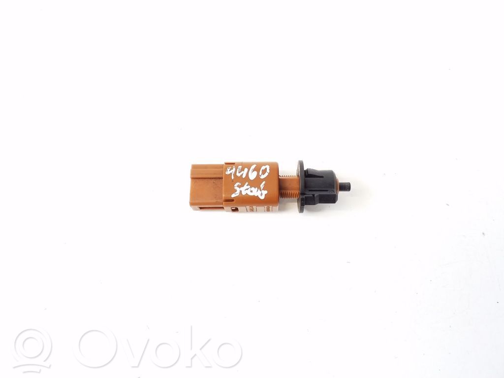 Infiniti Q70 Y51 Brake pedal sensor switch 