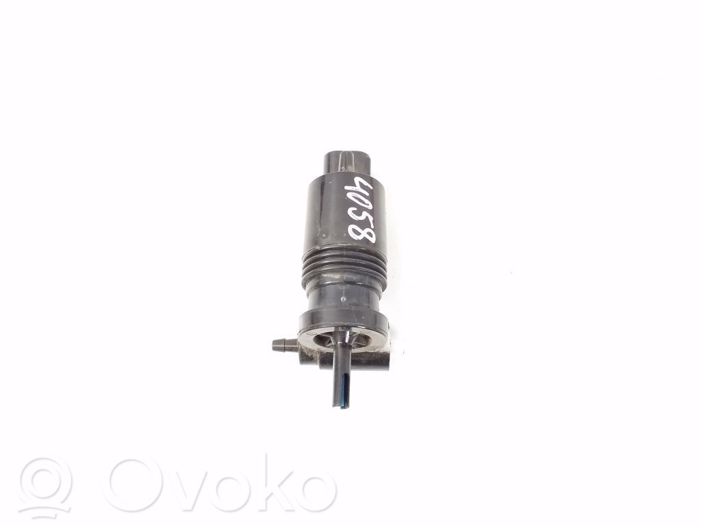 Jeep Grand Cherokee Windscreen/windshield washer pump 