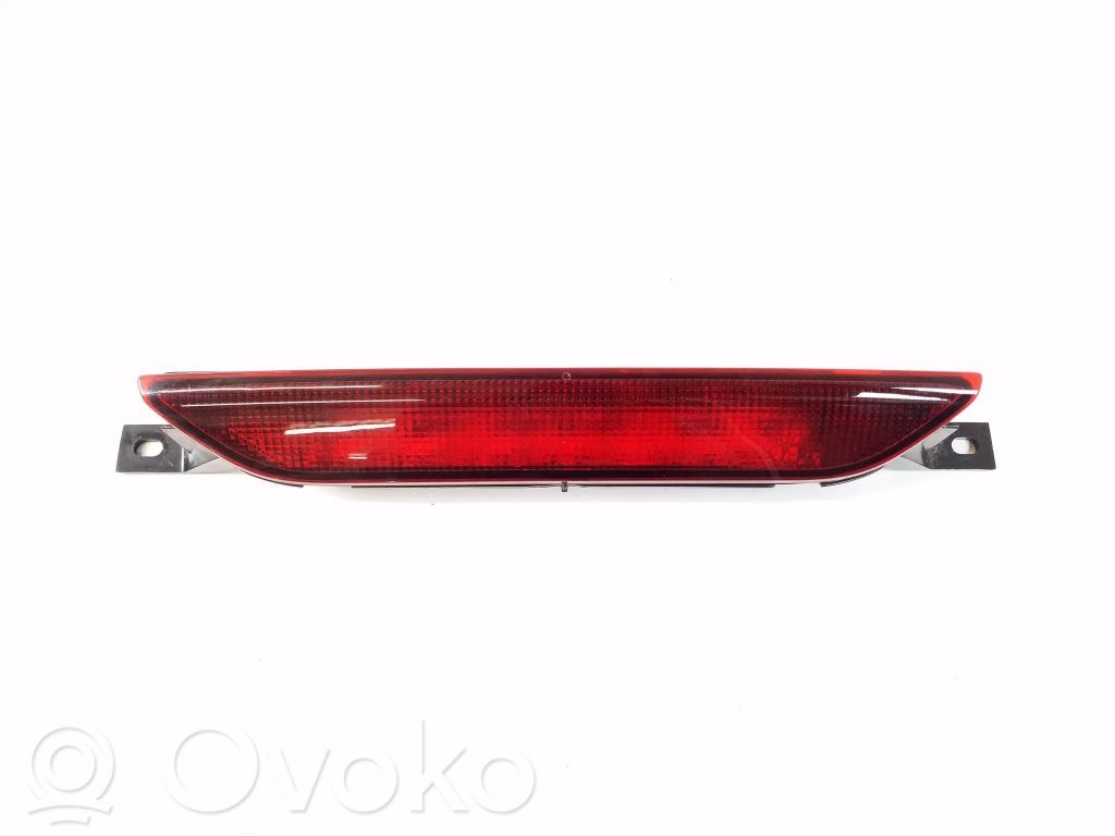 Jeep Grand Cherokee Third/center stoplight 