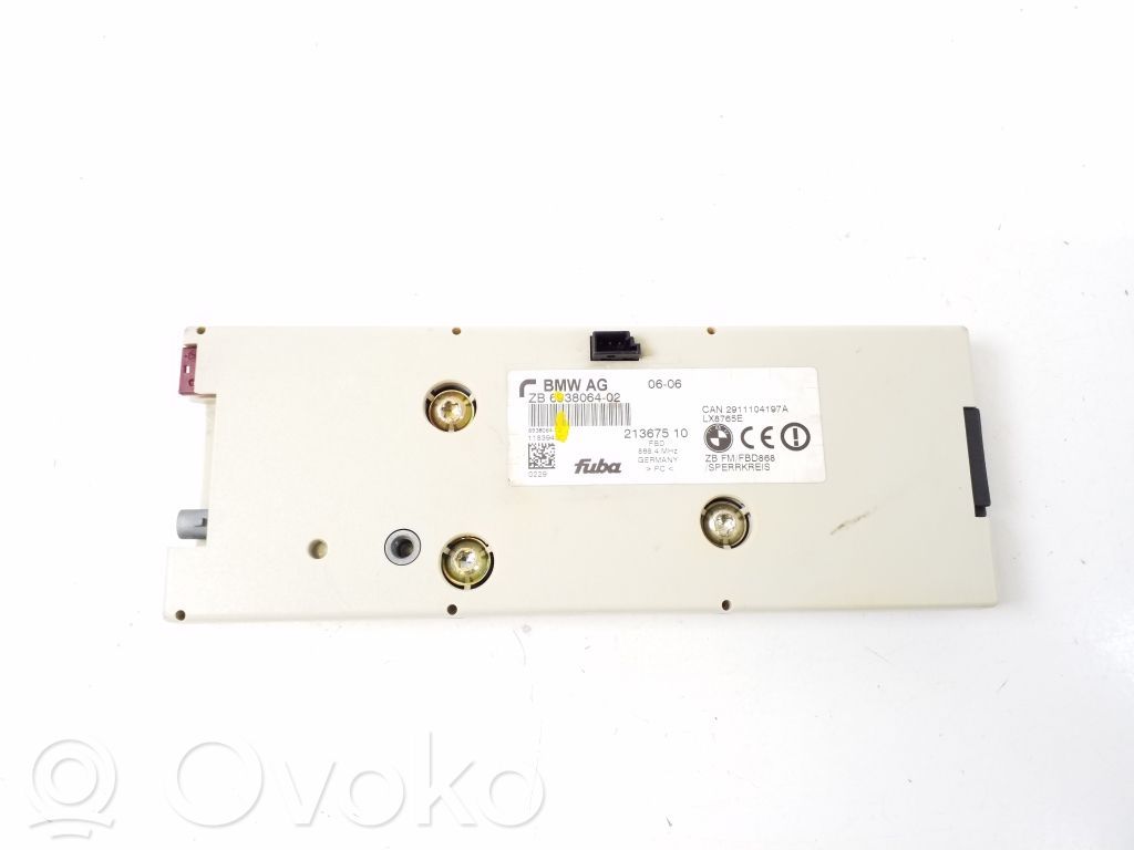 BMW 7 E65 E66 Antenos stiprintuvas 