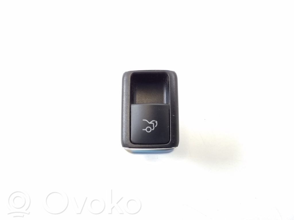 Mercedes-Benz E C207 W207 Tailgate opening switch 