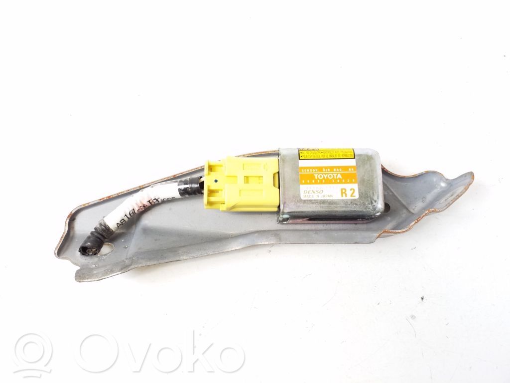 Lexus GS 300 350 430 450H Czujnik uderzenia Airbag 