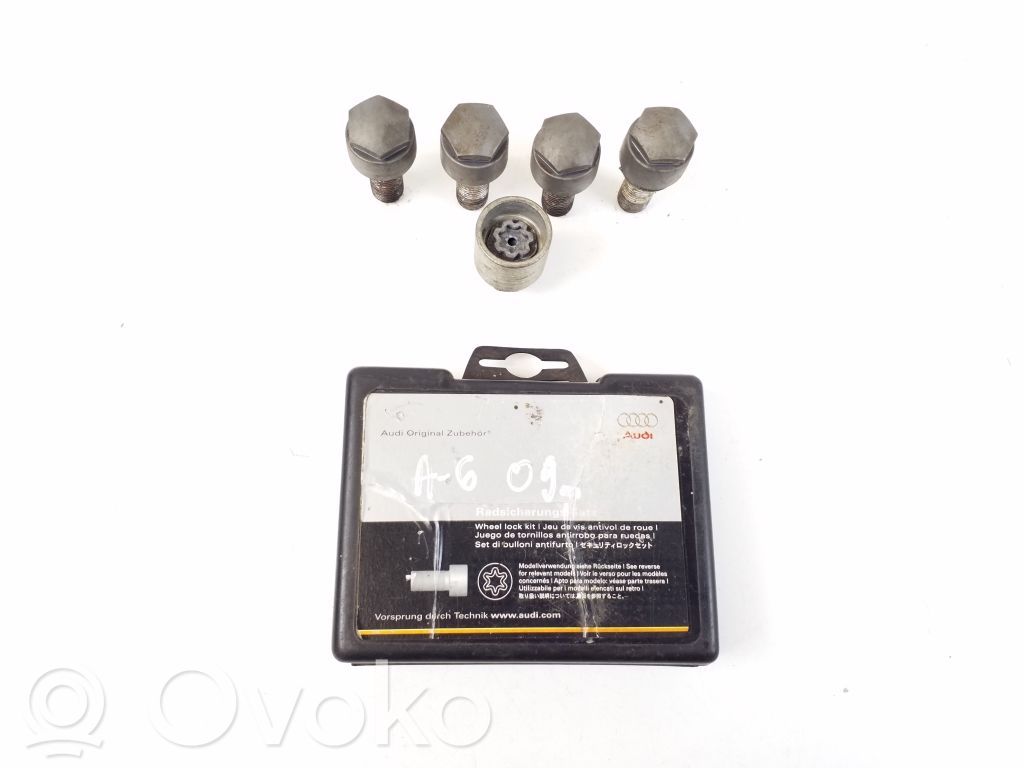 Audi A6 S6 C6 4F Schrauben / Muttern 