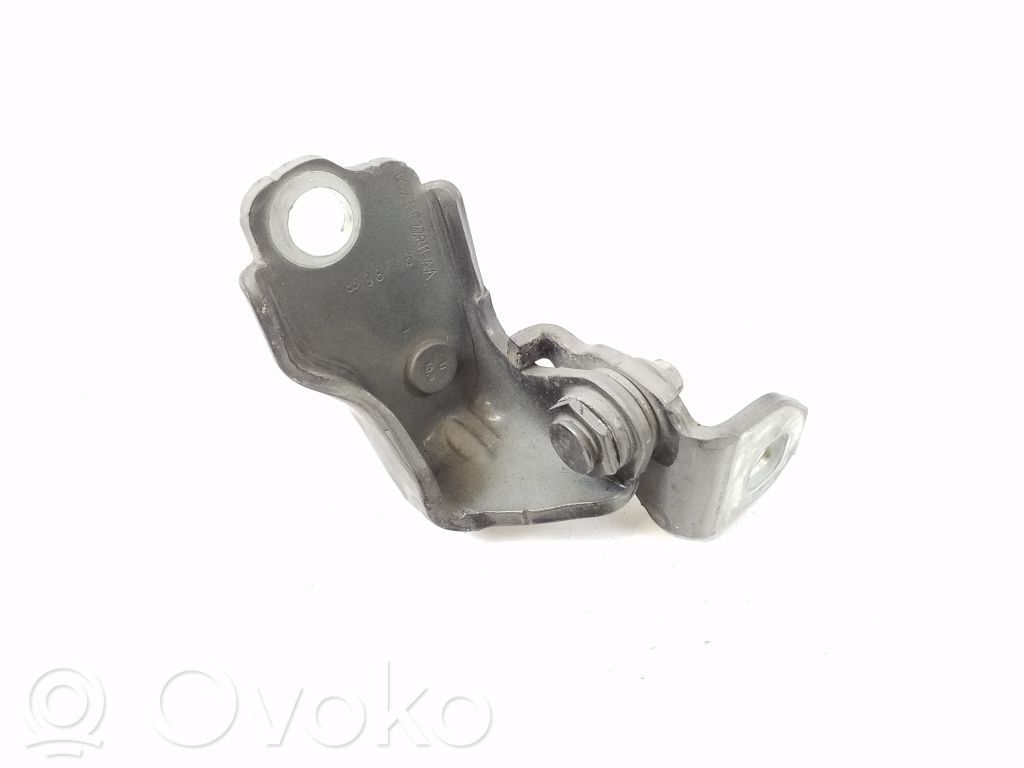 Ford Mondeo MK V Front door lower hinge 